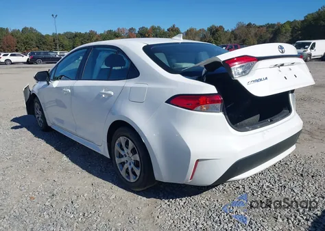 2021 Toyota Corolla Le z USA, uszkodzony, nr VIN 5YFEPMAE0MP180501